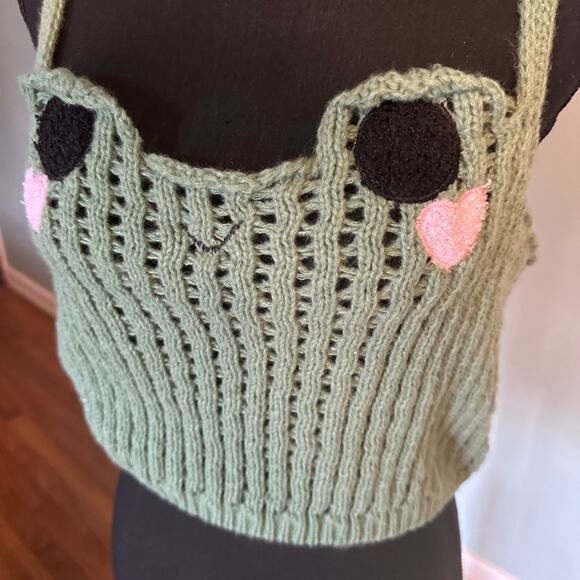 Romwe Kawaii Plus Size Summer Crochet Frog Design Cami Knit Top - Picture 3 of 6
